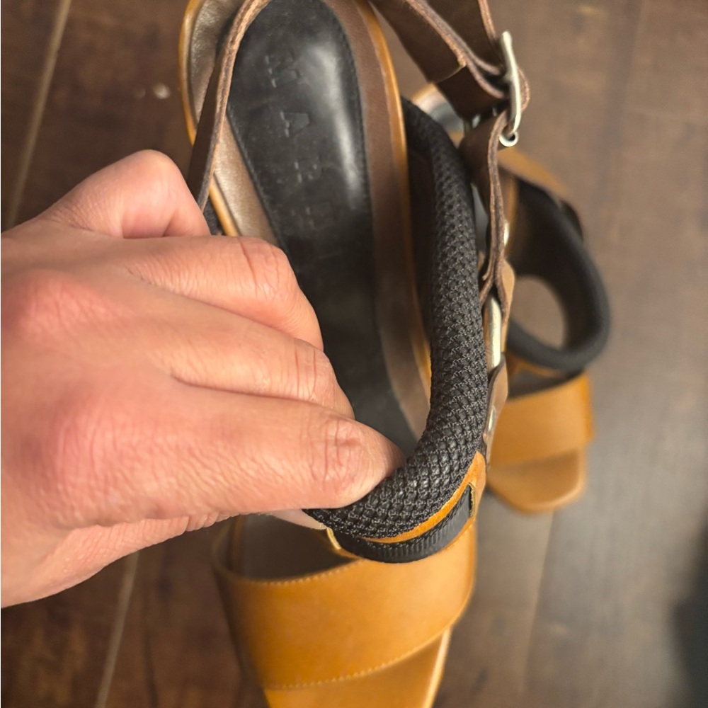 Marni Tan and Brown Women's Heels - Picture 8 of 8